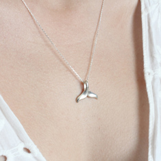 Dolphin tail necklace (Small)